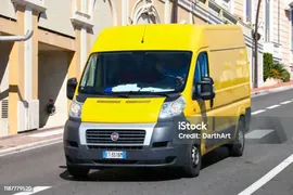 Фиат Дукато — стоковые фотографии и другие картинки Fiat - Fiat, Минивэн, Machinery