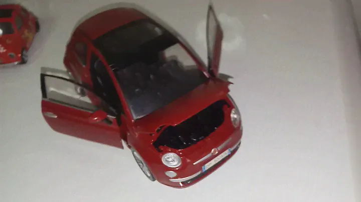 Обзор модели Fiat 500 в маштабах 1:16 ; 1:24 и 1:43