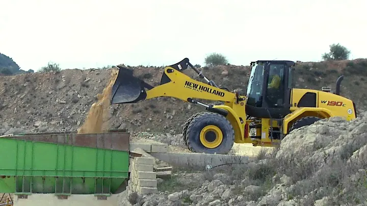 Фронтальные погрузчики New Holland C-серии (коротко)