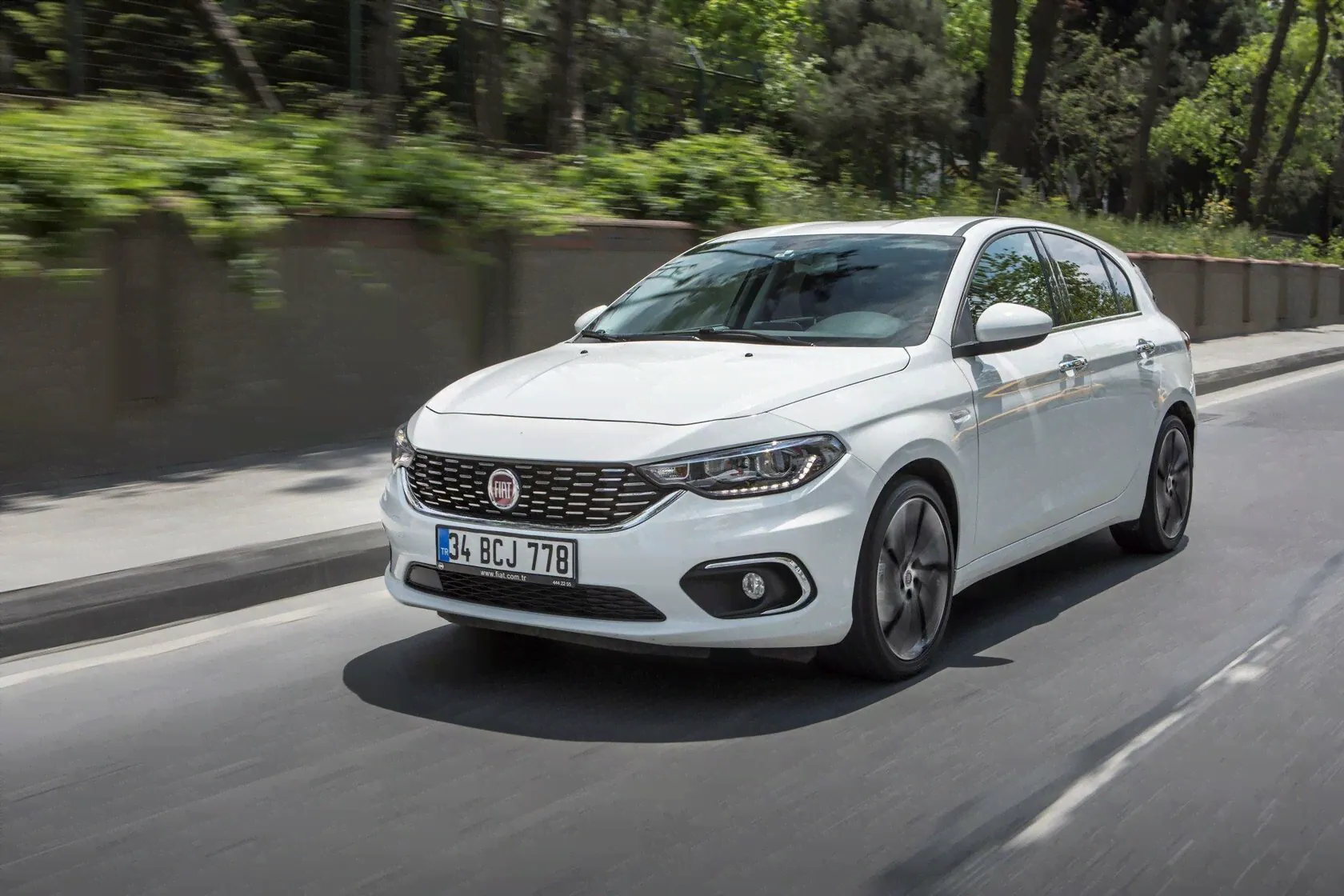 Fiat Egea (Белый)
